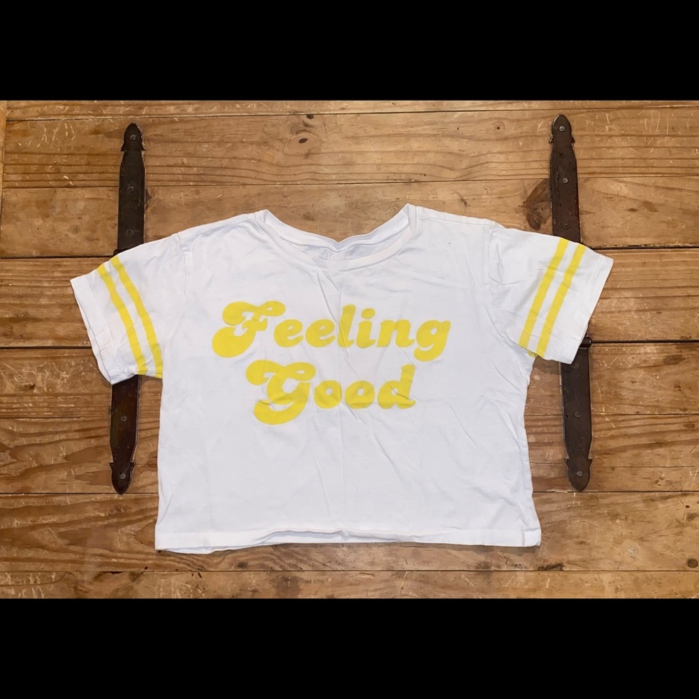 “Feeling Good” Crop Top T-shirt